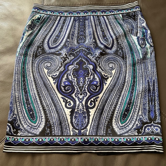 INC 10 Art to Wear Maximalist Pencil Skirt Mod Paisley Office Purple White 10 - Picture 3 of 8